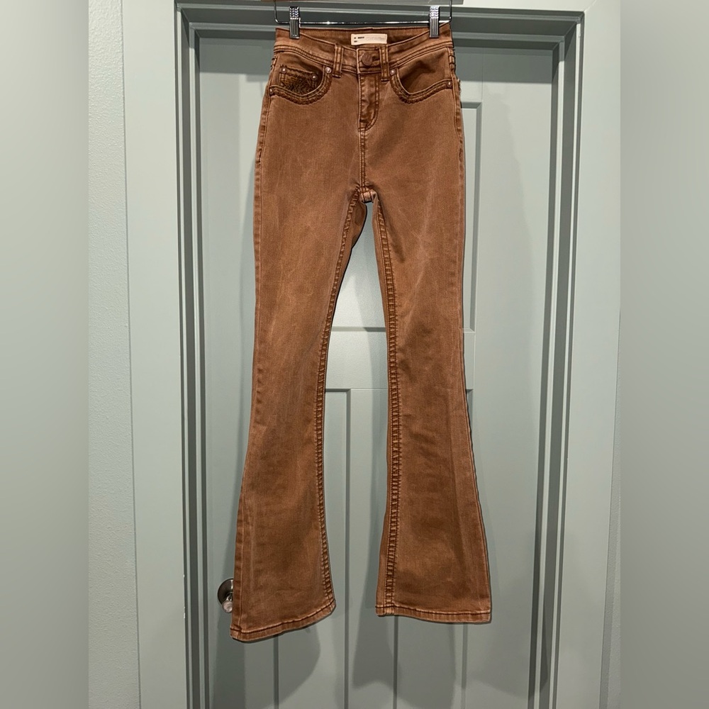 Western Blue women’s size 1 embellished Bootcut jeans